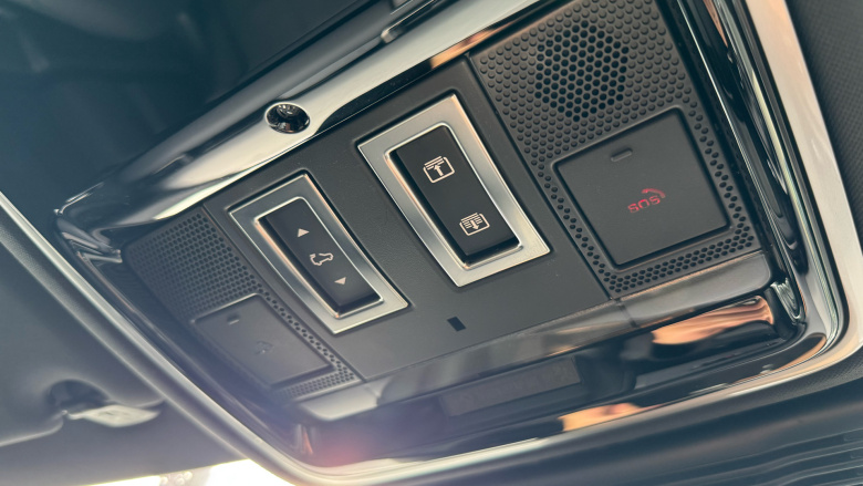 Land Rover Range Rover Velar 2.0 D200 MHEV Dynamic SE 5dr Auto Diesel Estate